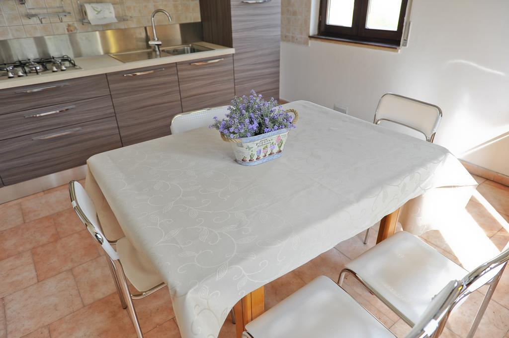 Aleanna Appartamenti Nocera Umbra Ruang foto